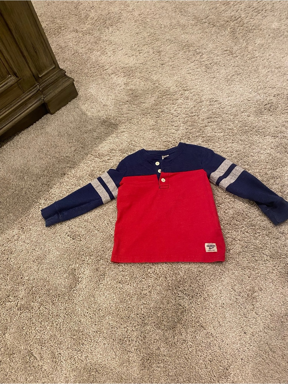 OshKosh B'gosh Red & Navy Two-Tone Henley Long Sleeve Shirt